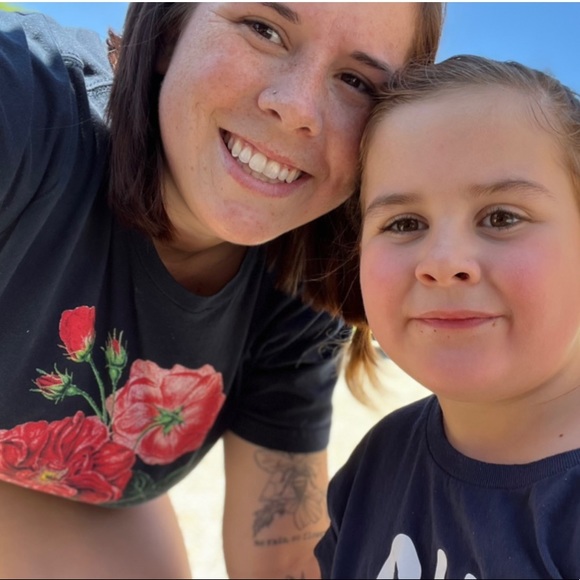 Meet your Posher, Rebecca - Picture 2 of 2